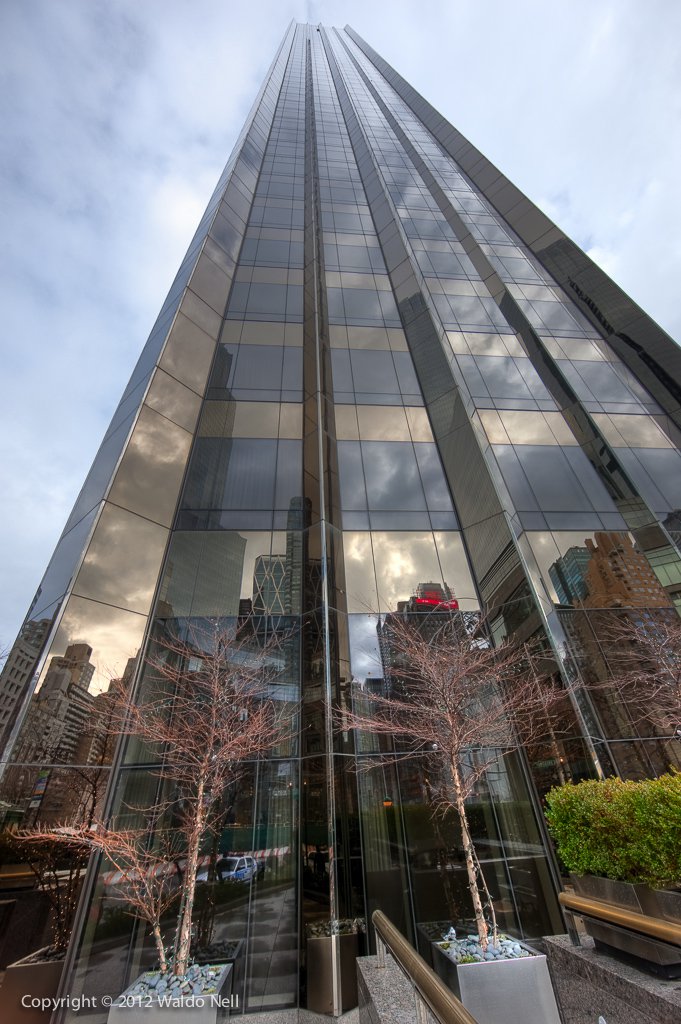 NYC Building - 21MP Canon EOS 1Ds Mark III, 14mm F2.8 L II Lens